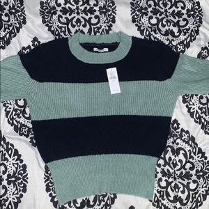 American eagle sweater size adult size small